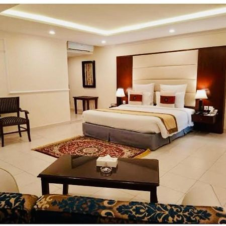 Hotel New Mid City Мултан Экстерьер фото