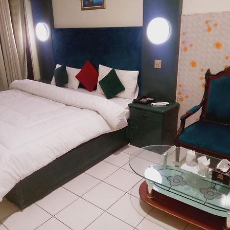 Hotel New Mid City Мултан Экстерьер фото