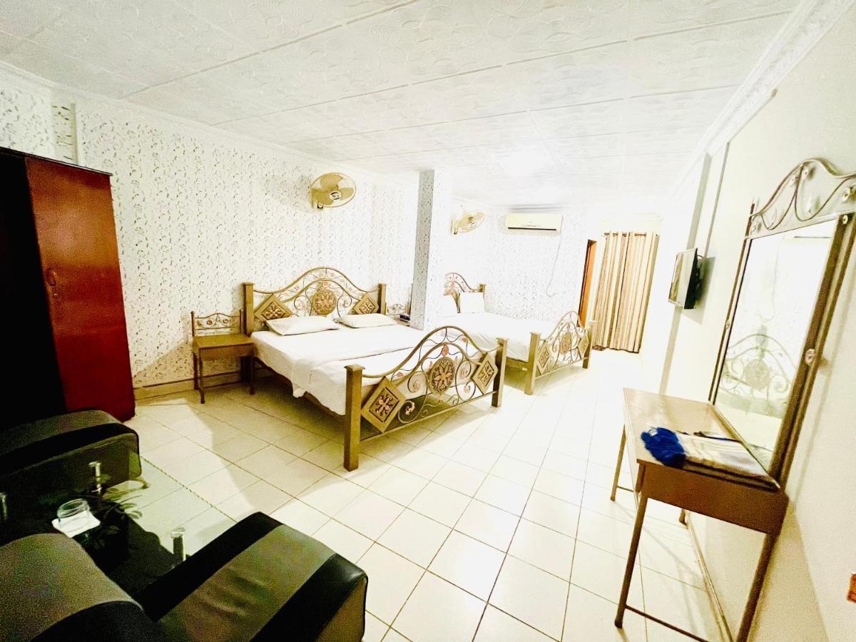 Hotel New Mid City Мултан Экстерьер фото