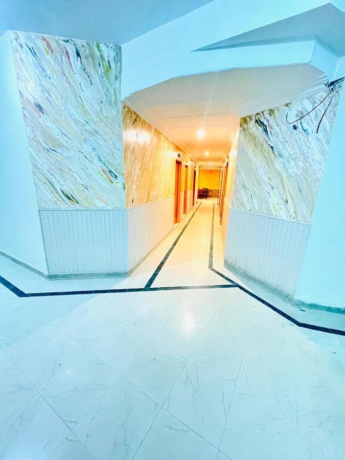 Hotel New Mid City Мултан Экстерьер фото