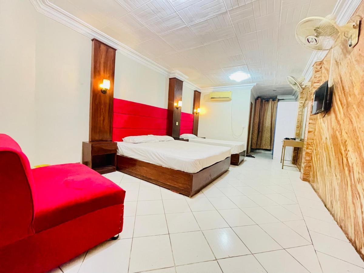Hotel New Mid City Мултан Экстерьер фото