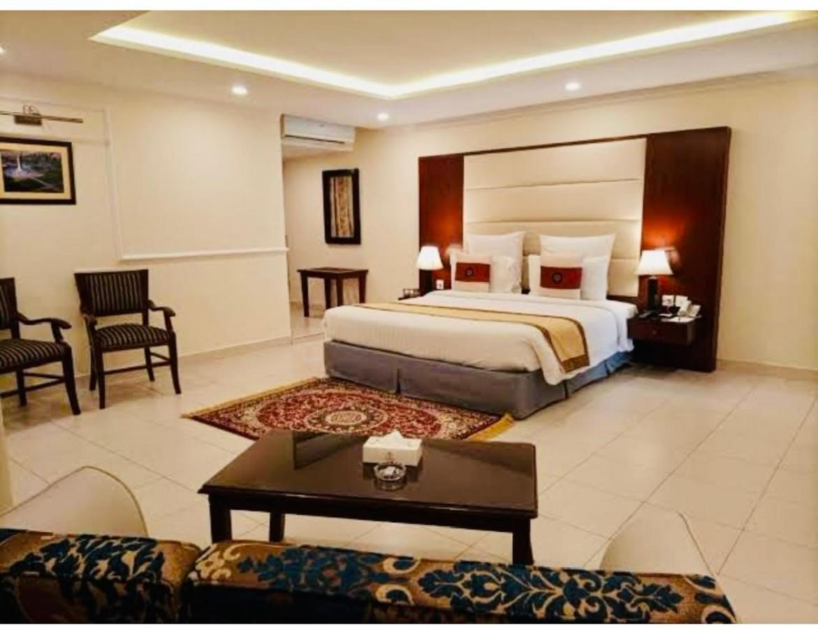 Hotel New Mid City Мултан Экстерьер фото